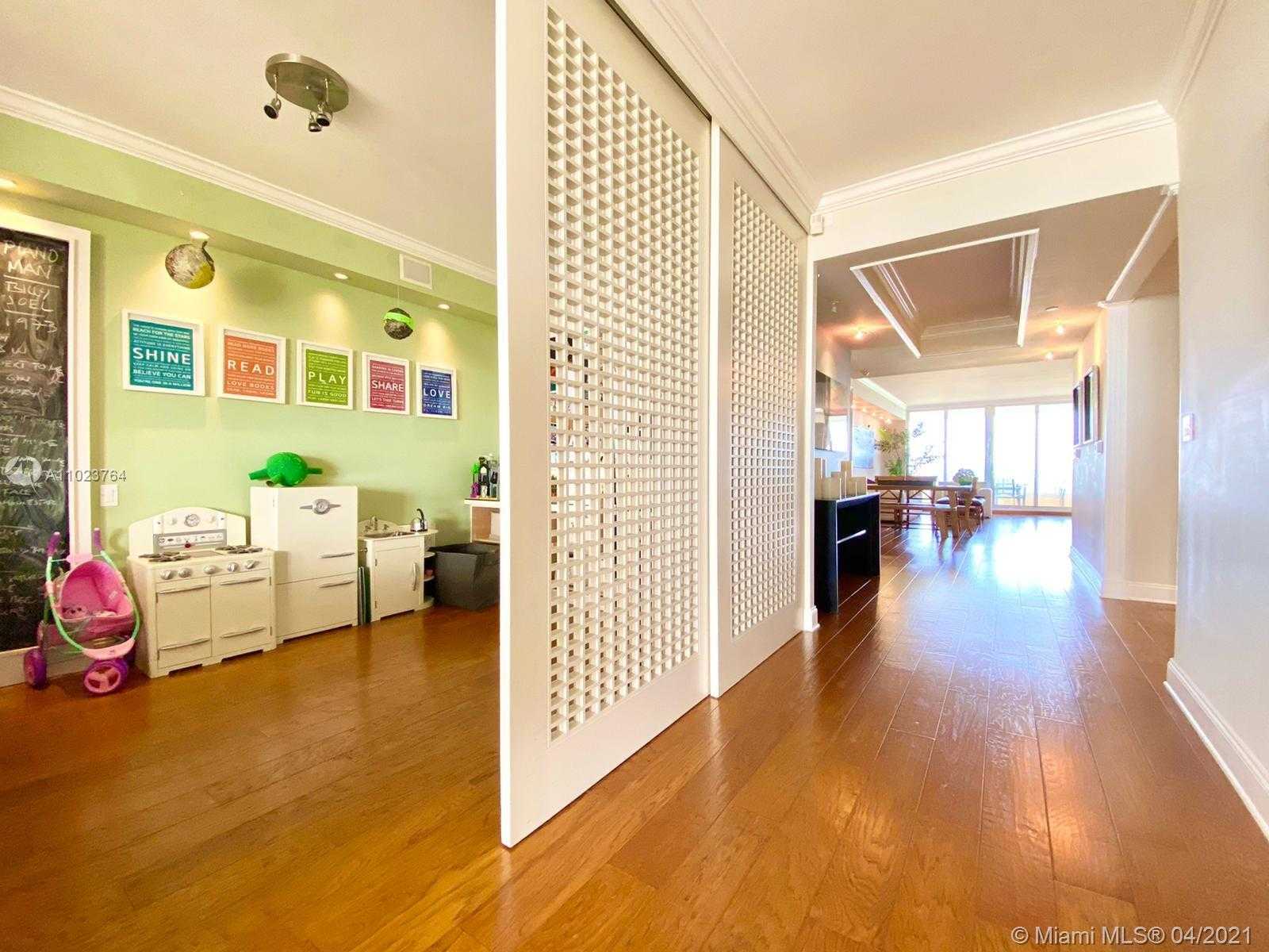 Small Image of 799 CRANDON BLVD #804, Key Biscayne Number 21