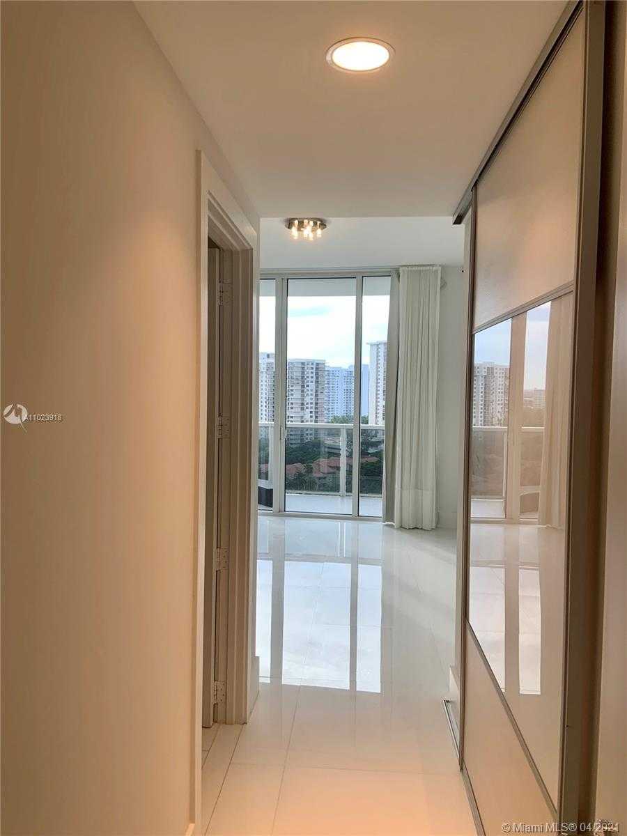 Small Image of 4100 ISLAND BLVD #1204, Aventura Number 27