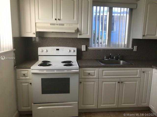 Small Image of 1328 NORTH WEST 6TH AVE, Florida City Number 3