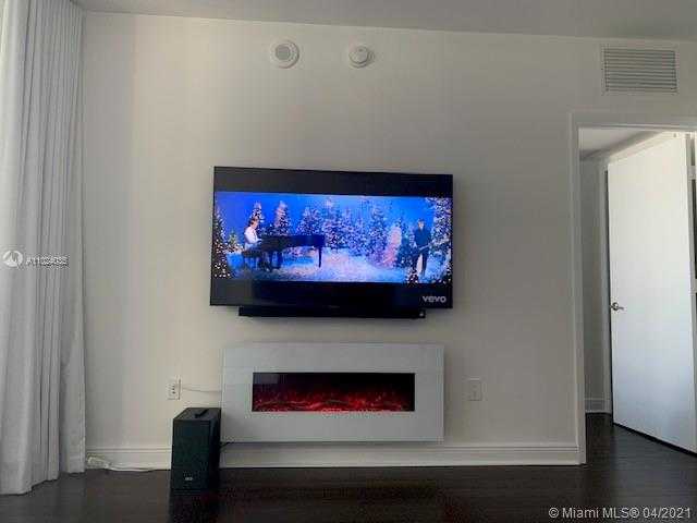 Small Image of 495 BRICKELL AVE #2308, Miami Number 4