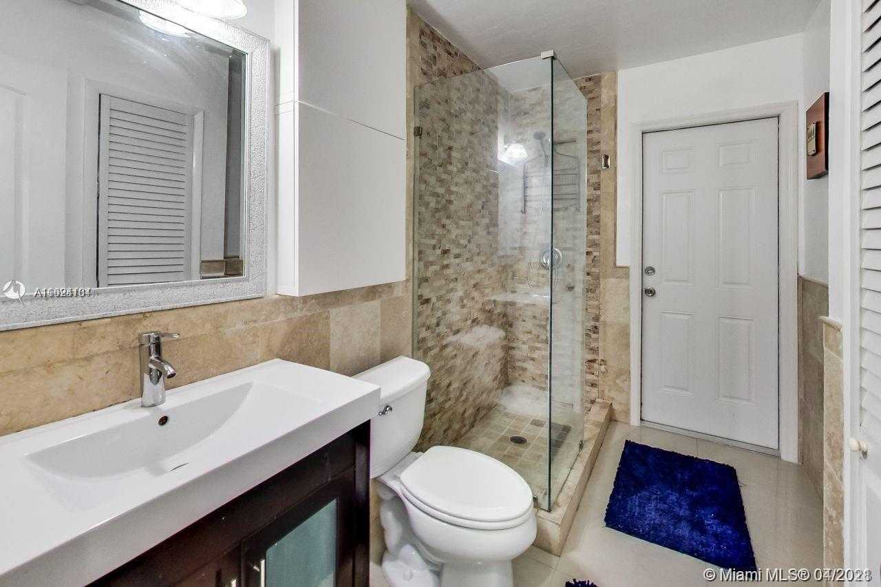Small Image of 5321 SOUTH WEST 89TH CT, Miami Number 13