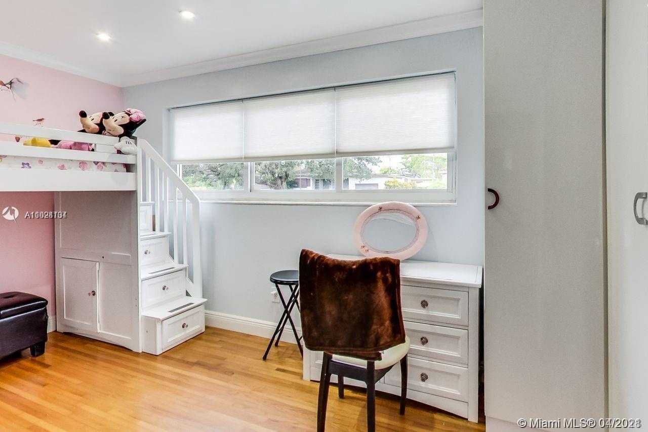 Small Image of 5321 SOUTH WEST 89TH CT, Miami Number 19