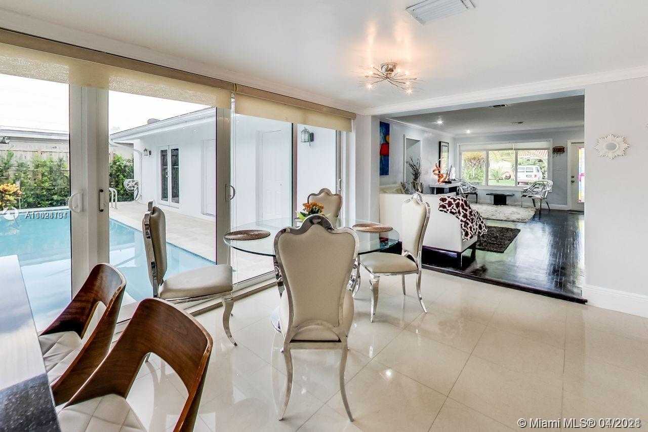 Small Image of 5321 SOUTH WEST 89TH CT, Miami Number 8