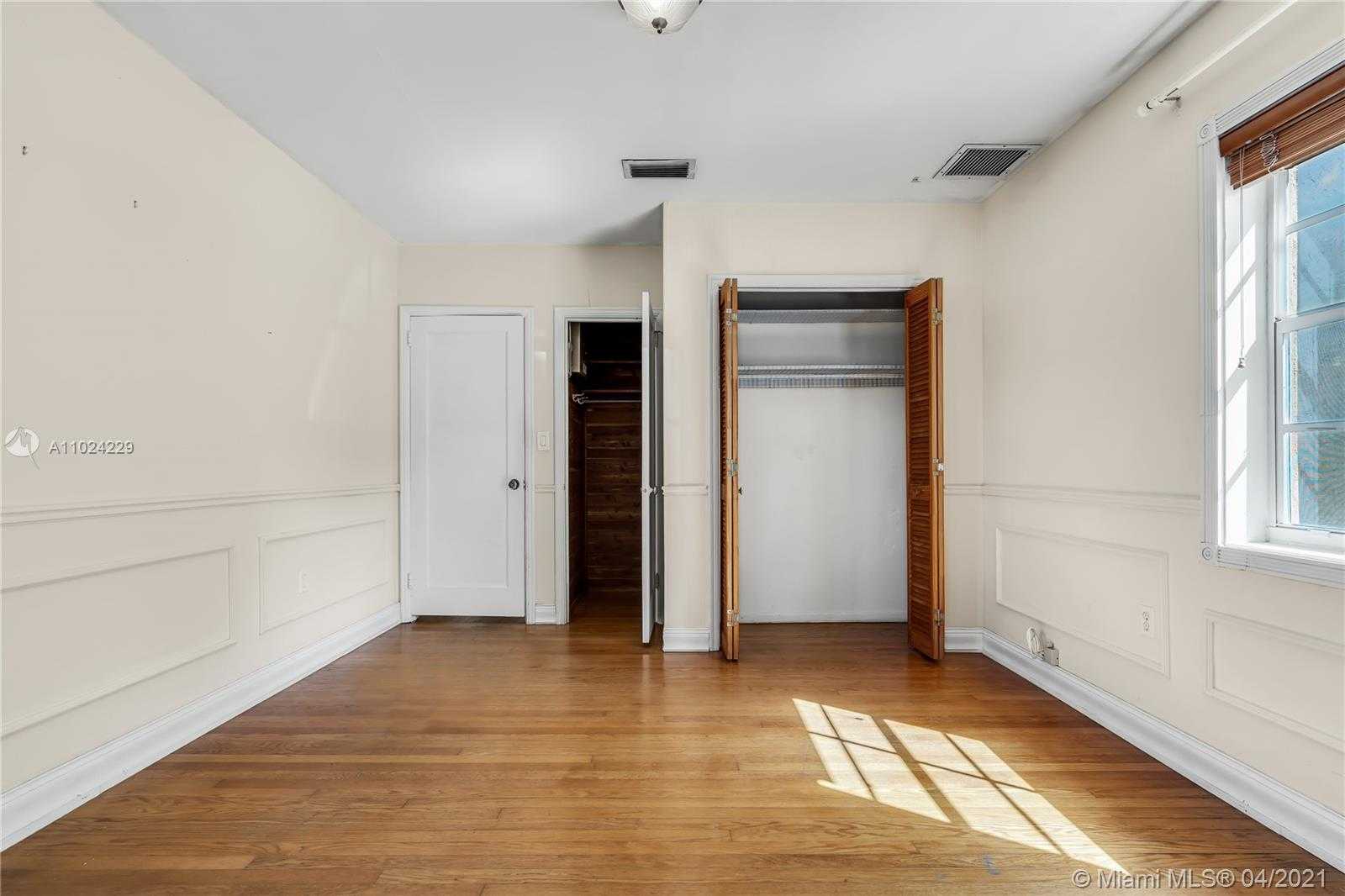 Small Image of 435 SOUTH WEST 30TH RD, Miami Number 15
