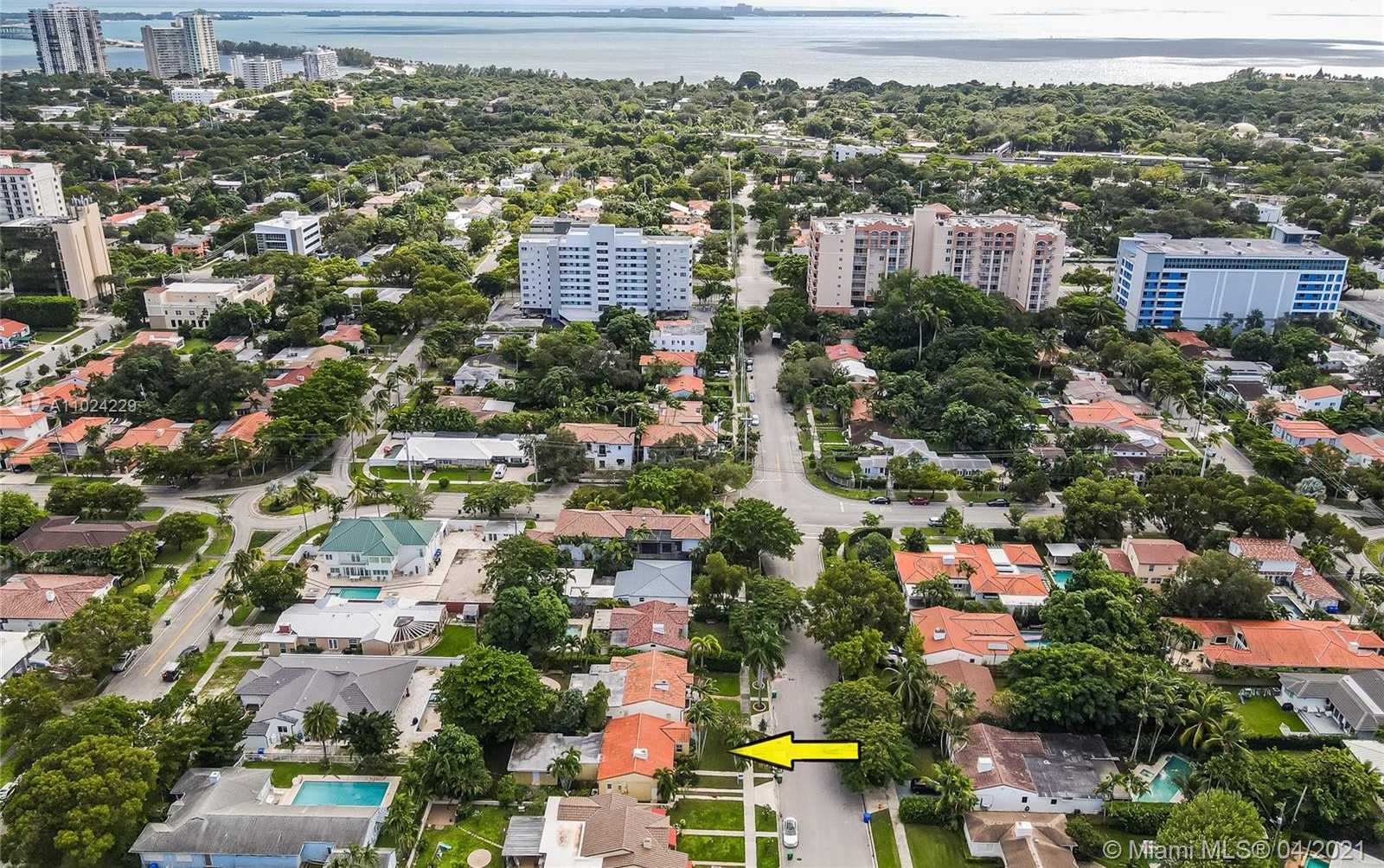 Small Image of 435 SOUTH WEST 30TH RD, Miami Number 24