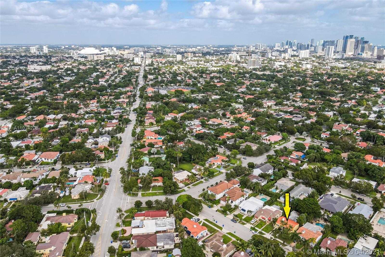 Small Image of 435 SOUTH WEST 30TH RD, Miami Number 27