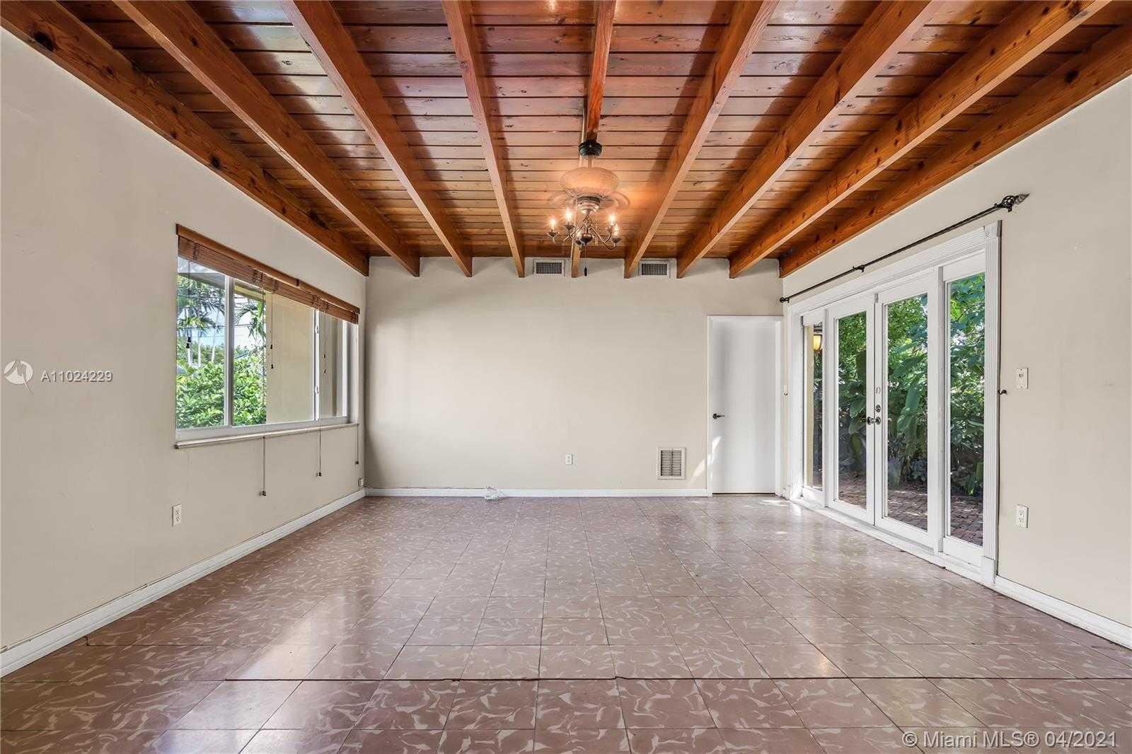 Small Image of 435 SOUTH WEST 30TH RD, Miami Number 5