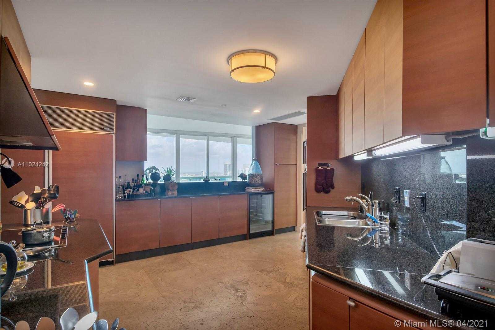 Small Image of 1643 BRICKELL AVE #3605, Miami Number 10