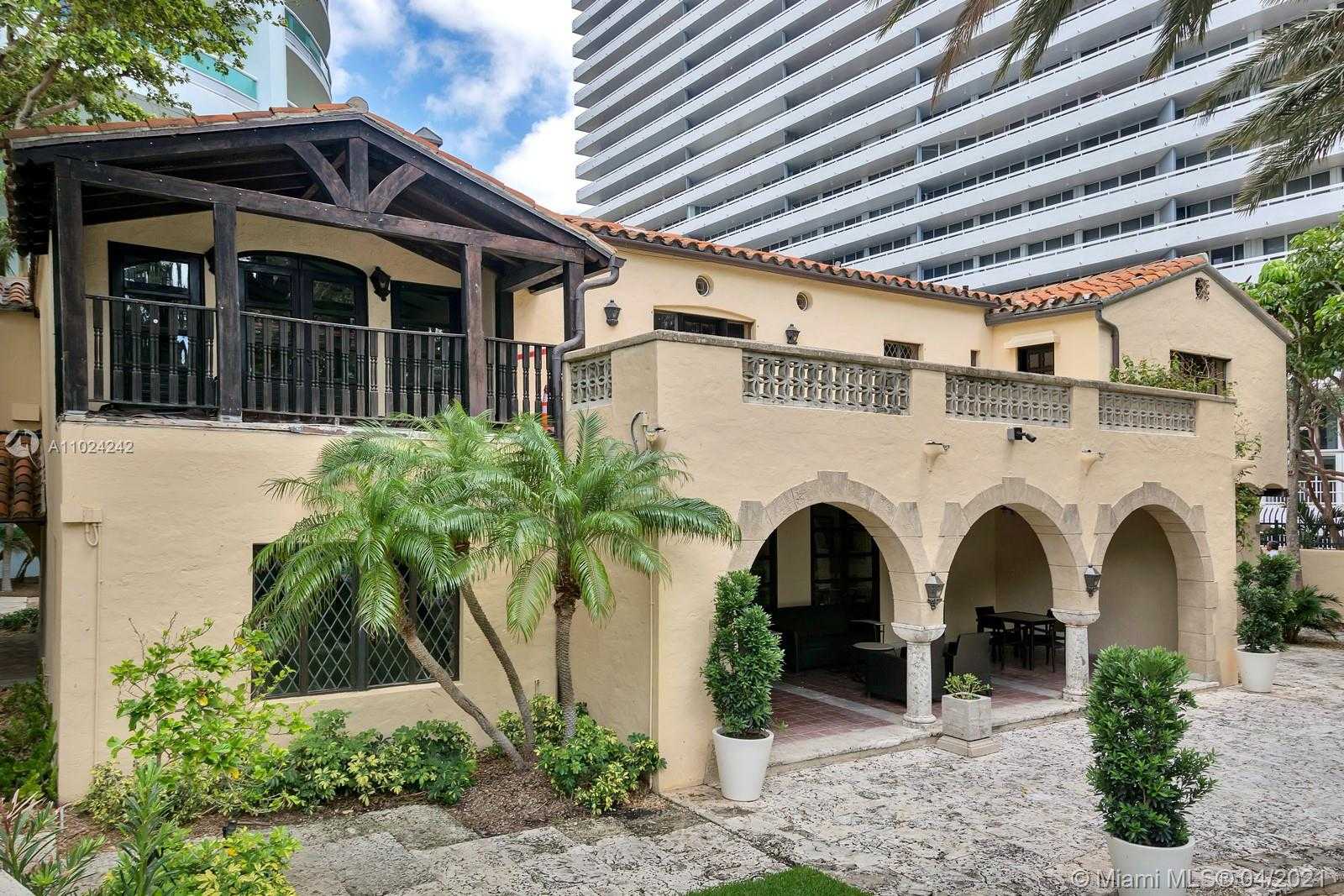 Small Image of 1643 BRICKELL AVE #3605, Miami Number 21