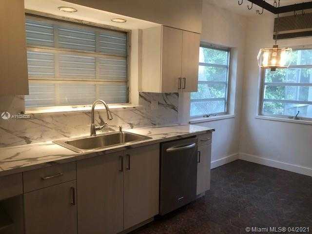 Small Image of 25 SAMANA DR, Coconut Grove Number 16