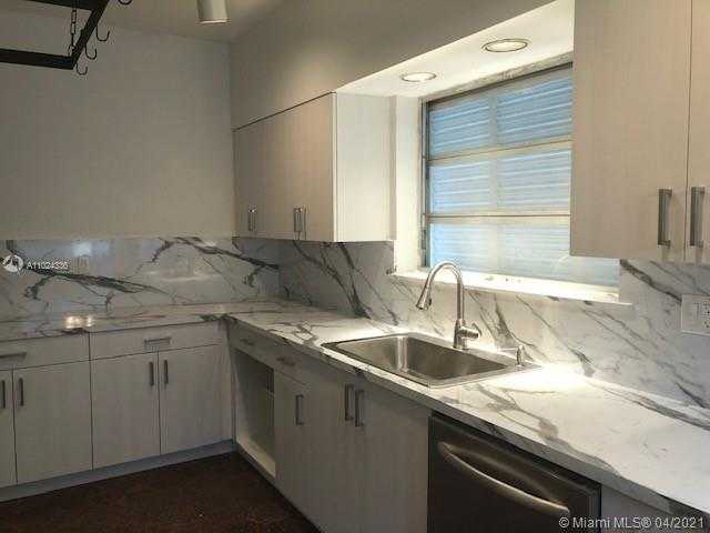 Small Image of 25 SAMANA DR, Coconut Grove Number 18