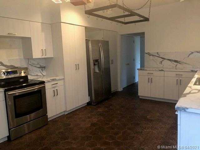 Small Image of 25 SAMANA DR, Coconut Grove Number 19