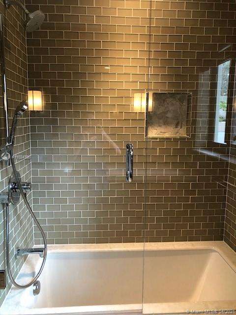 Small Image of 25 SAMANA DR, Coconut Grove Number 34