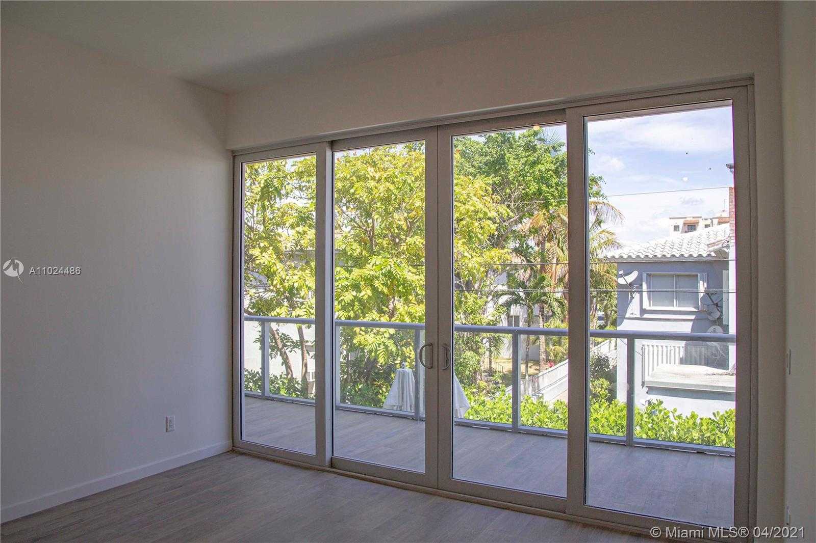 Small Image of 529 SOUTH WEST 11TH ST #203, Miami Number 6