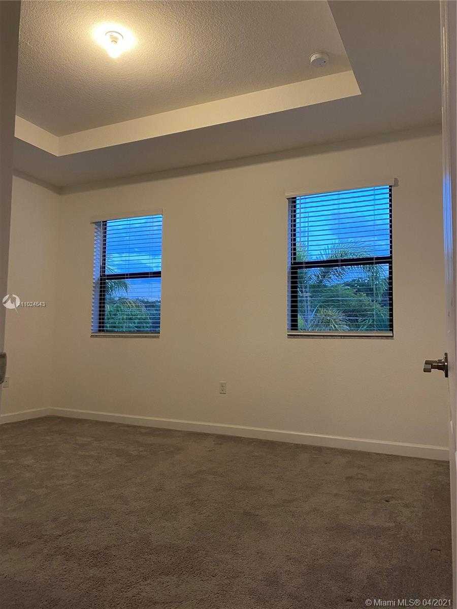 Small Image of 1644 SOUTH WEST 29TH ST #1644, Fort Lauderdale Number 19