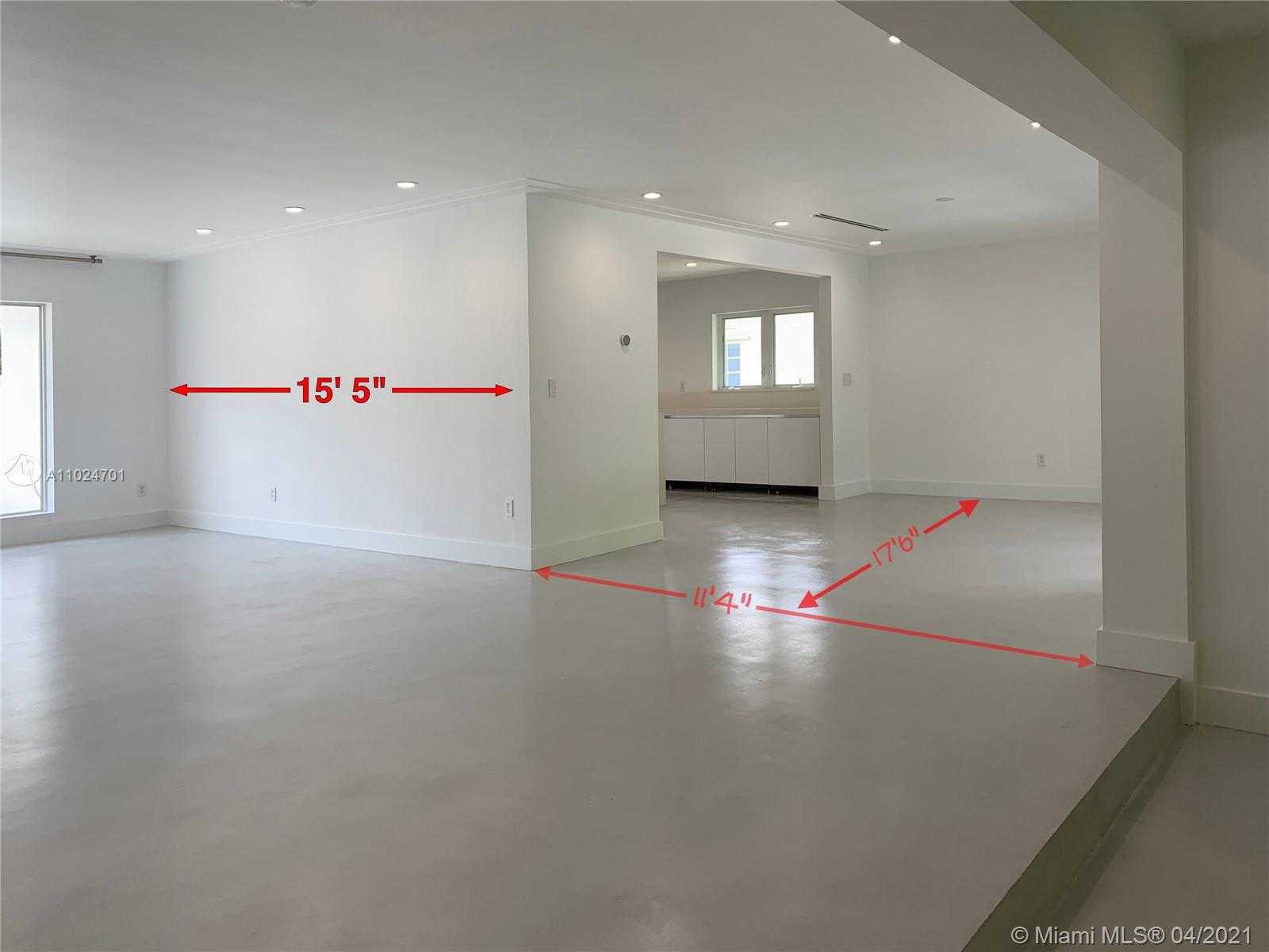 Small Image of 6675 RIVIERA DR, Coral Gables Number 16