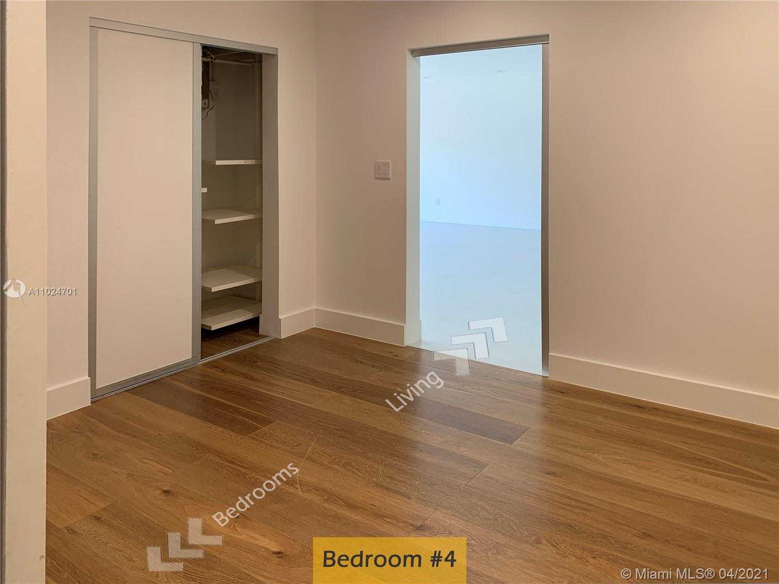 Small Image of 6675 RIVIERA DR, Coral Gables Number 27