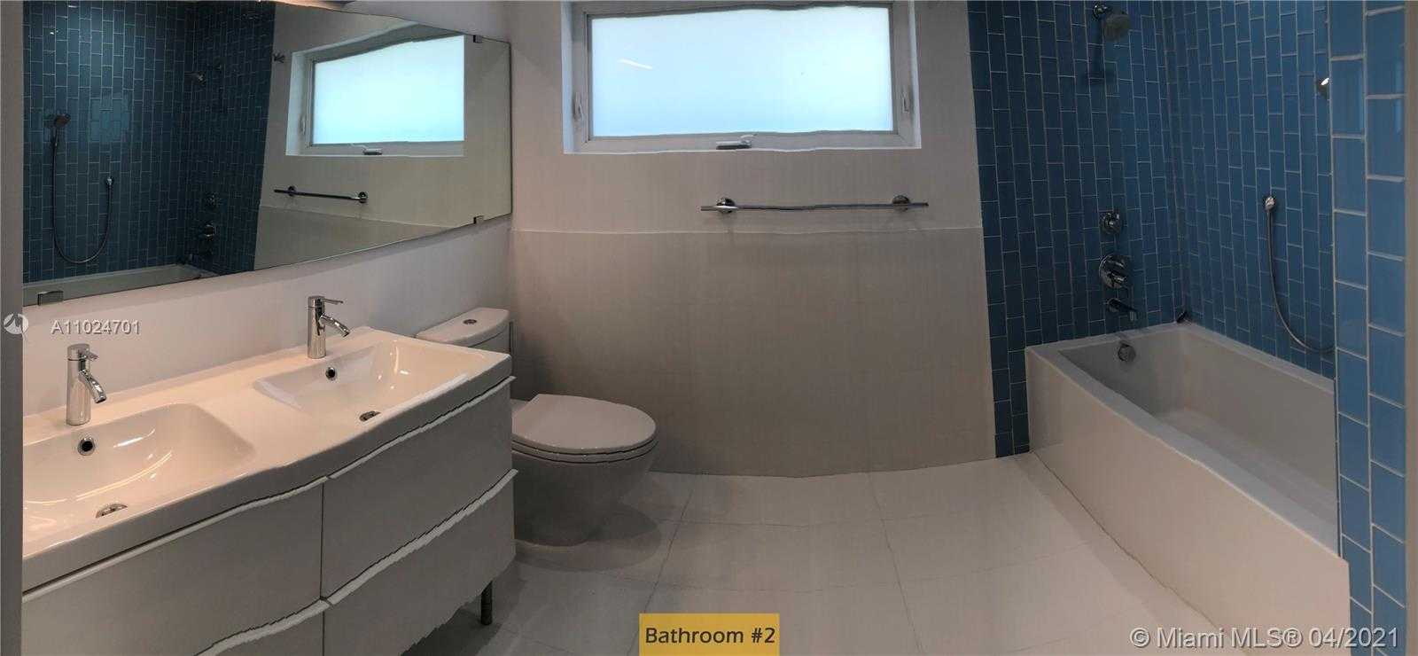 Small Image of 6675 RIVIERA DR, Coral Gables Number 32