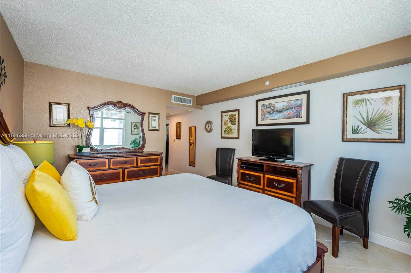 Small Image of 2501 SOUTH OCEAN DR #1139, Hollywood Number 3
