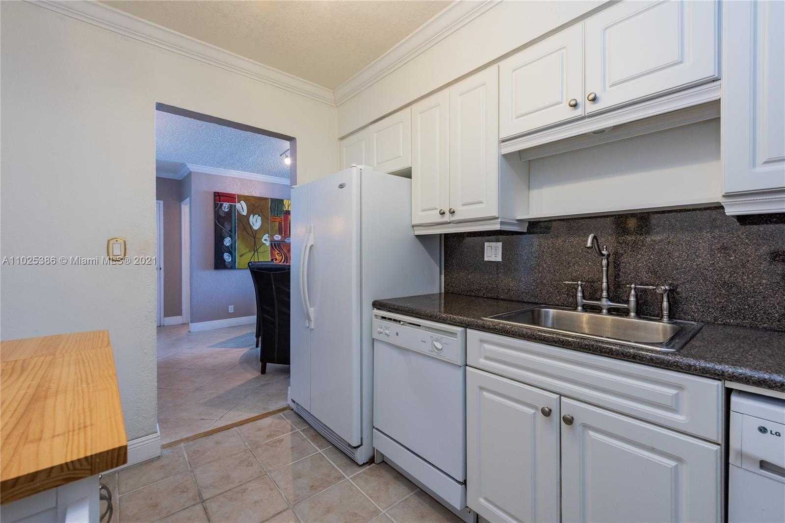 Small Image of 2501 SOUTH OCEAN DR #1139, Hollywood Number 9