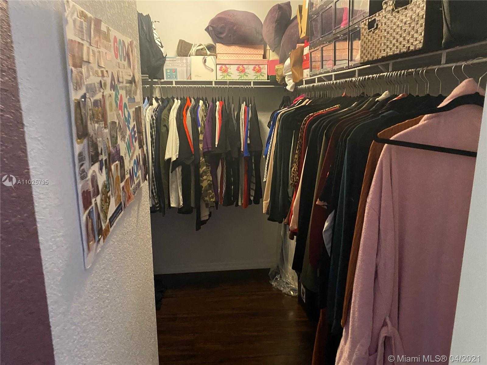 Small Image of 9054 SOUTH WEST 17TH CT, Miramar Number 19