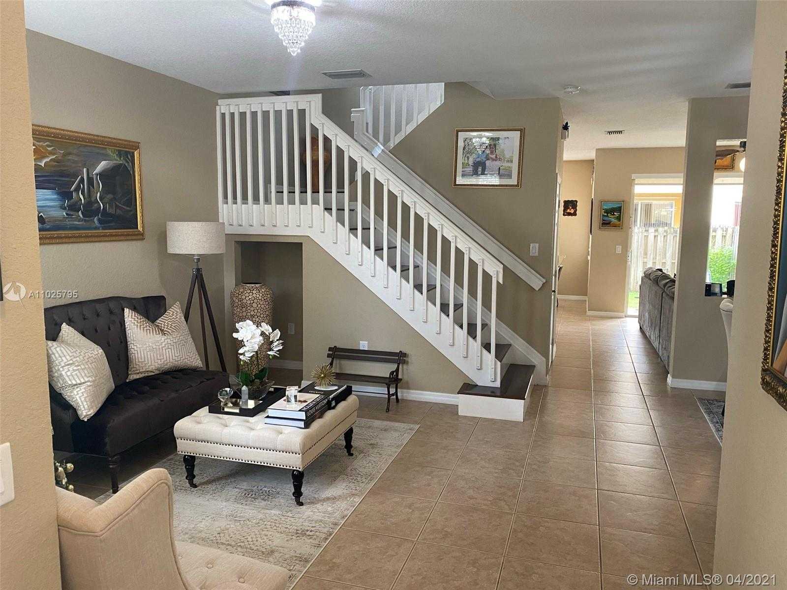 Small Image of 9054 SOUTH WEST 17TH CT, Miramar Number 2
