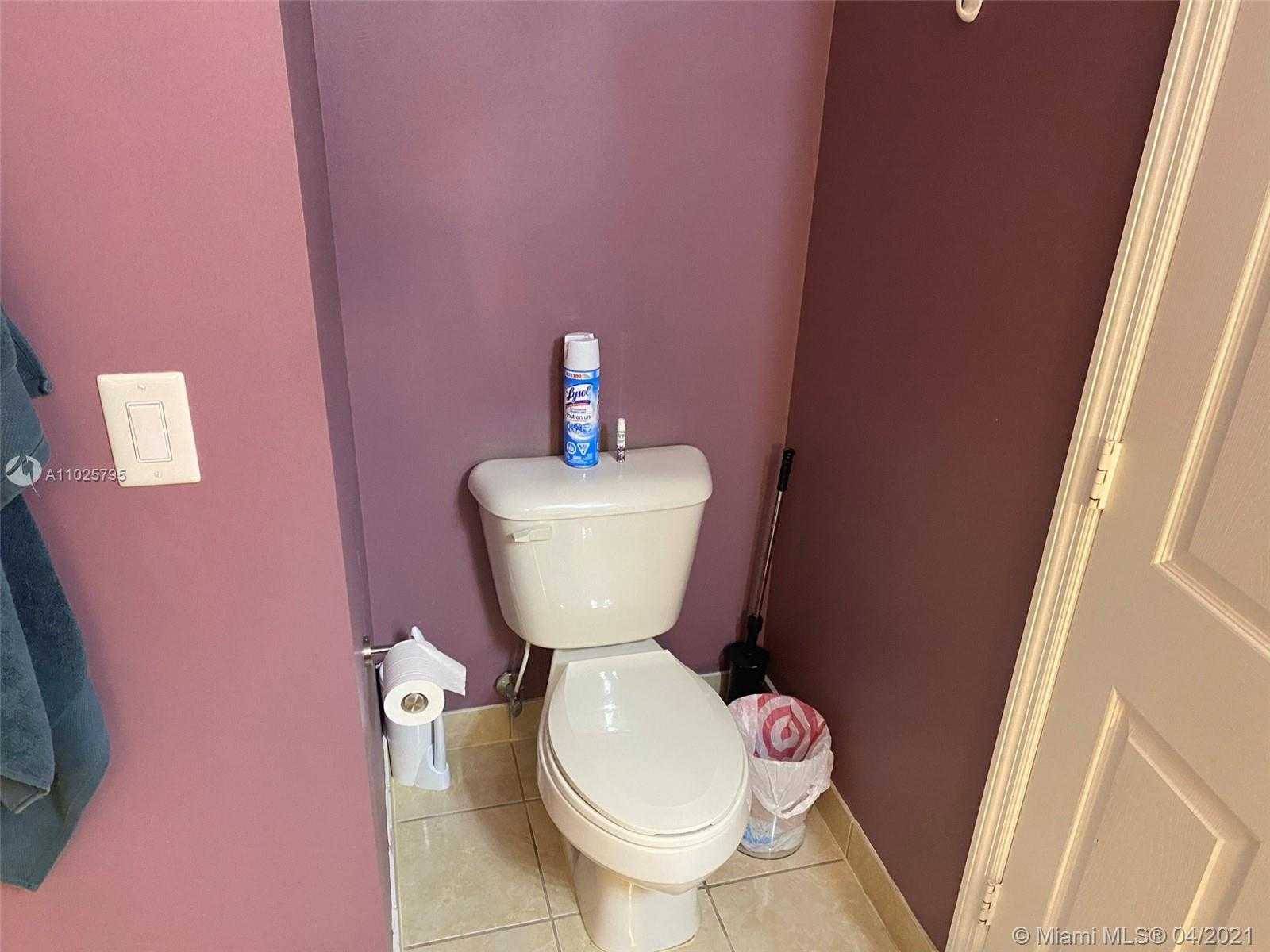 Small Image of 9054 SOUTH WEST 17TH CT, Miramar Number 20