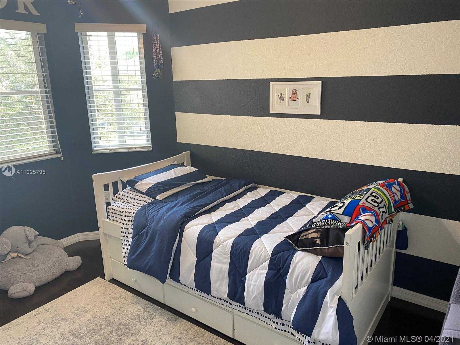 Small Image of 9054 SOUTH WEST 17TH CT, Miramar Number 30