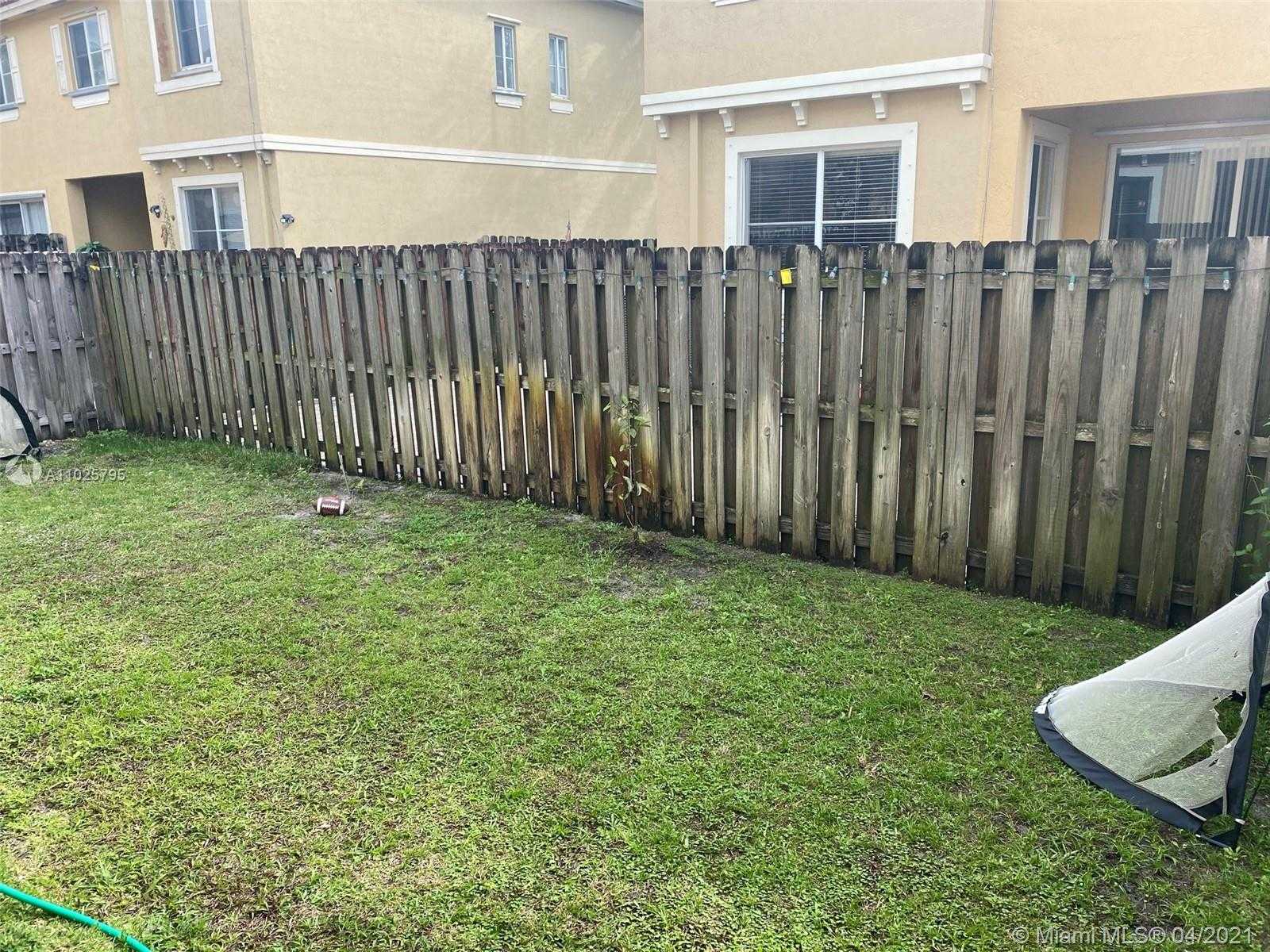 Small Image of 9054 SOUTH WEST 17TH CT, Miramar Number 35