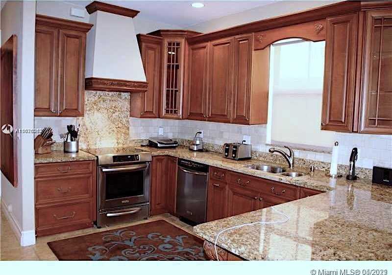 Small Image of 5820 SOUTH WEST 34 ST, Miami Number 19