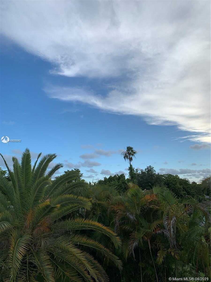 Small Image of 5820 SOUTH WEST 34 ST, Miami Number 38