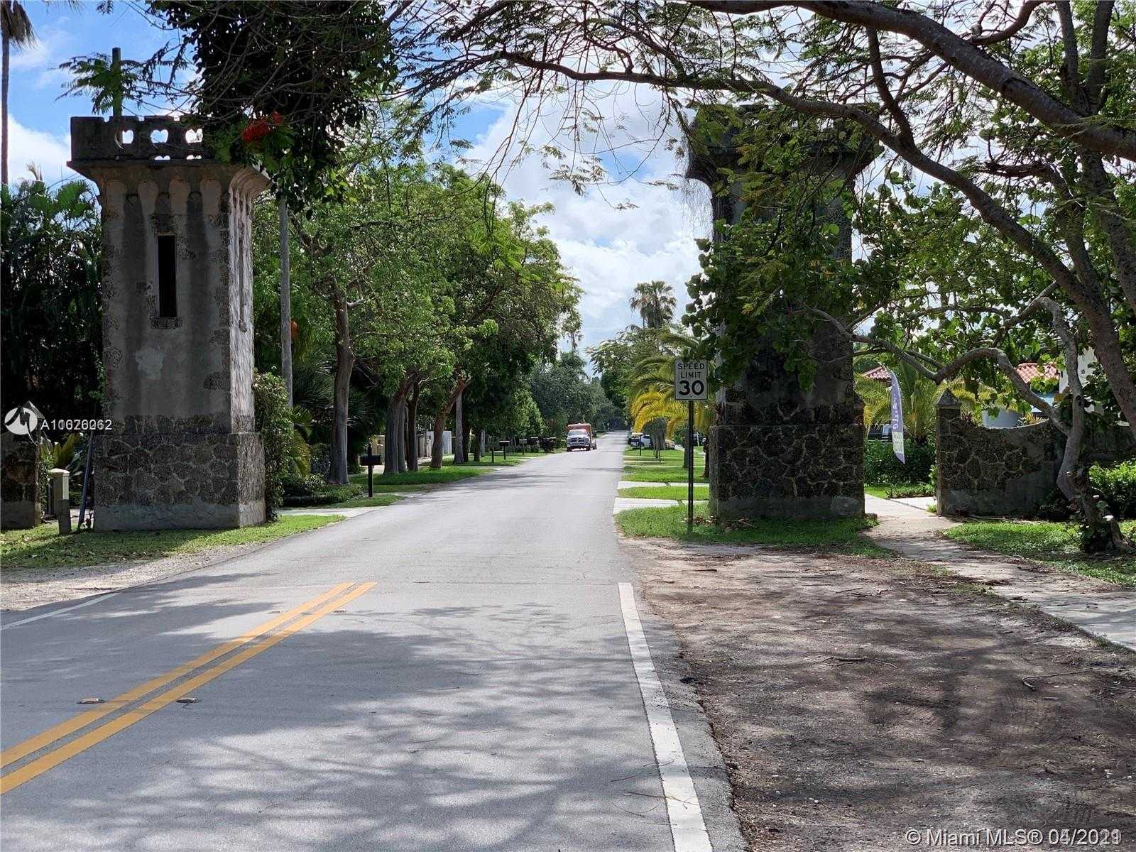 Small Image of 5820 SOUTH WEST 34 ST, Miami Number 4