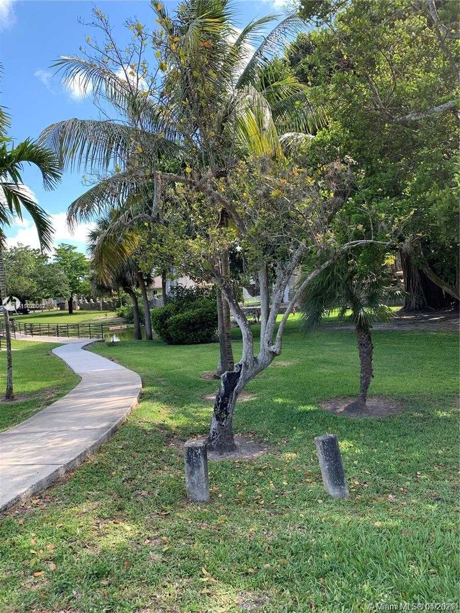 Small Image of 5820 SOUTH WEST 34 ST, Miami Number 66