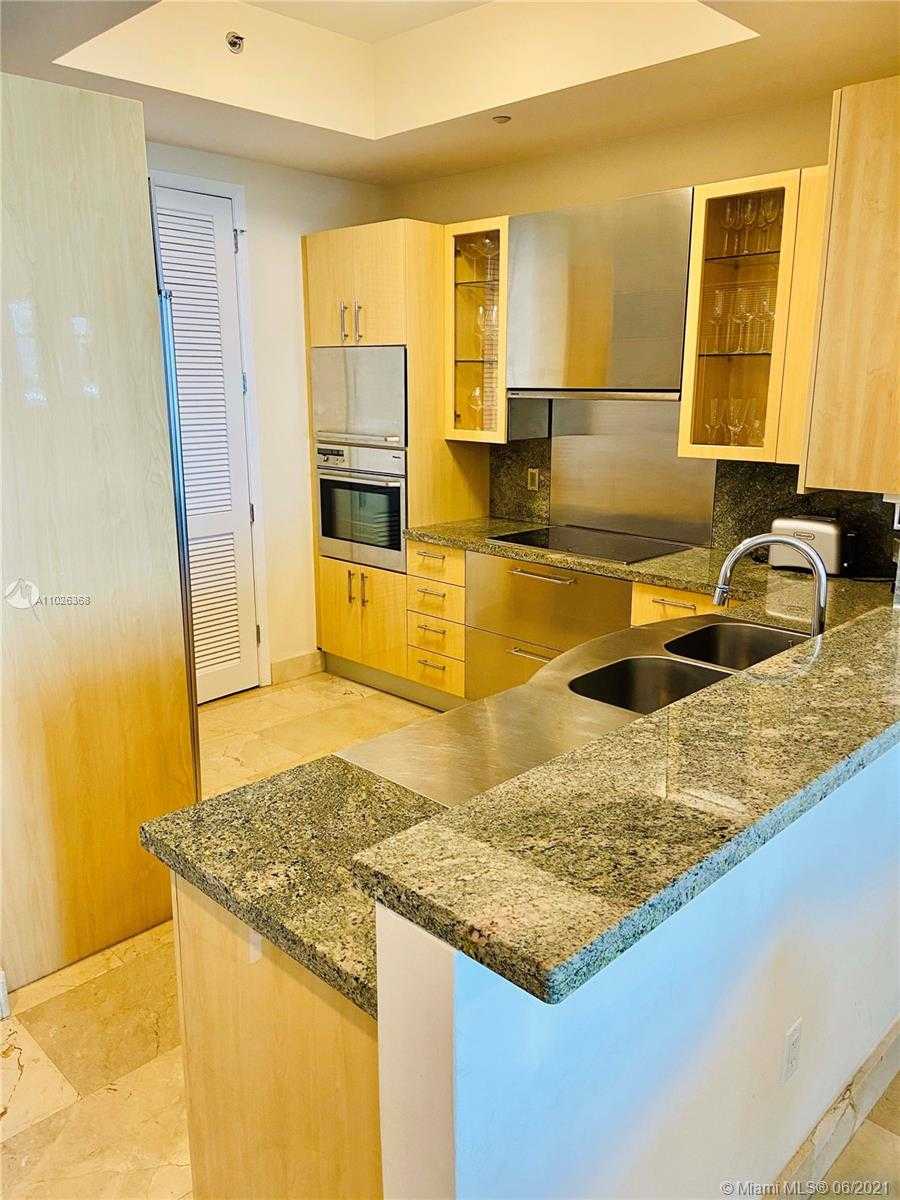 Small Image of 100 South Pointe Dr, Miami Beach, FL 33139, USA Number 6