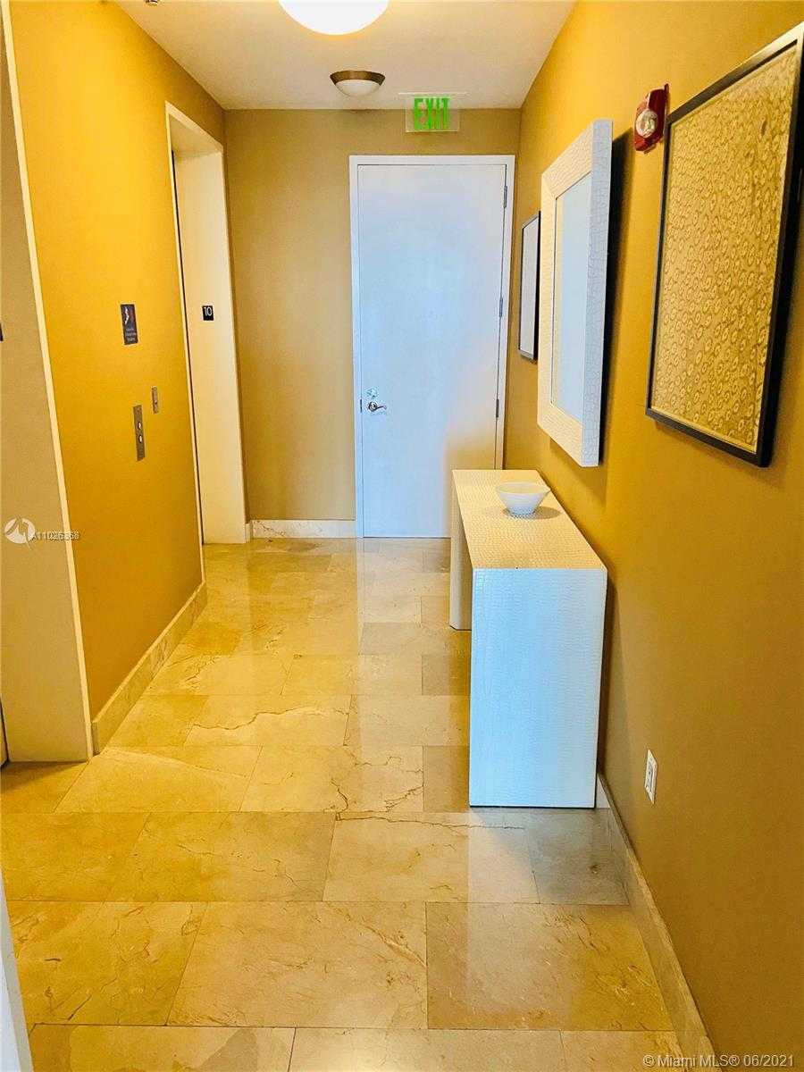 Small Image of 100 South Pointe Dr, Miami Beach, FL 33139, USA Number 7