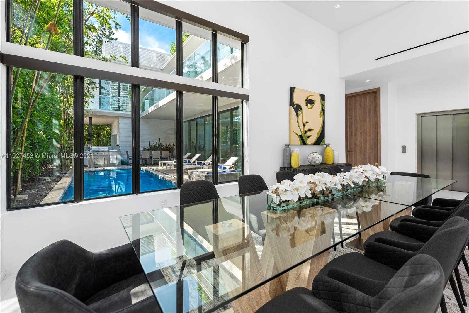 Small Image of 2140 SOUTH MIAMI AVE, Miami Number 14