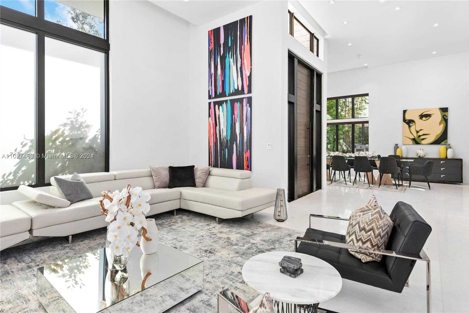 Small Image of 2140 SOUTH MIAMI AVE, Miami Number 15