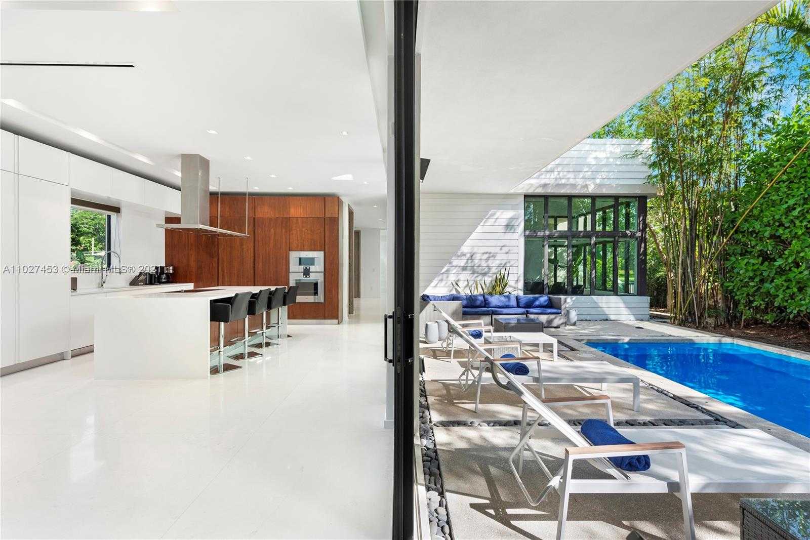 Small Image of 2140 SOUTH MIAMI AVE, Miami Number 20