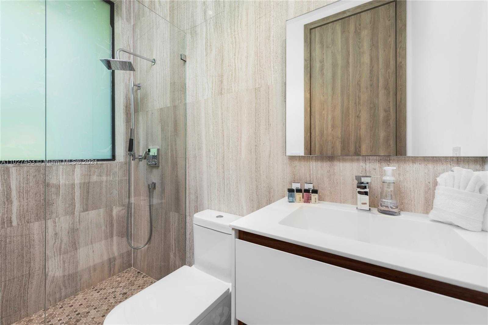 Small Image of 2140 SOUTH MIAMI AVE, Miami Number 22