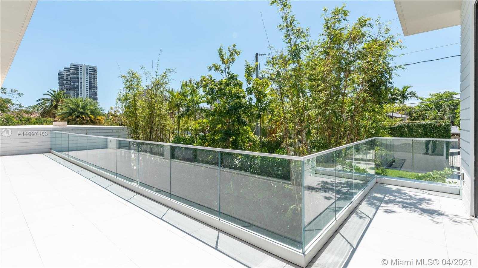Small Image of 2140 SOUTH MIAMI AVE, Miami Number 37
