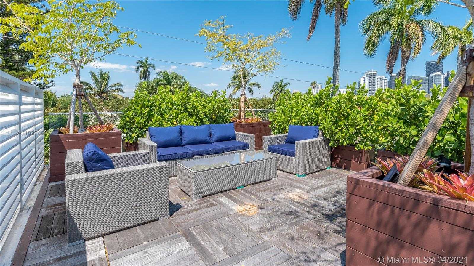 Small Image of 2140 SOUTH MIAMI AVE, Miami Number 41