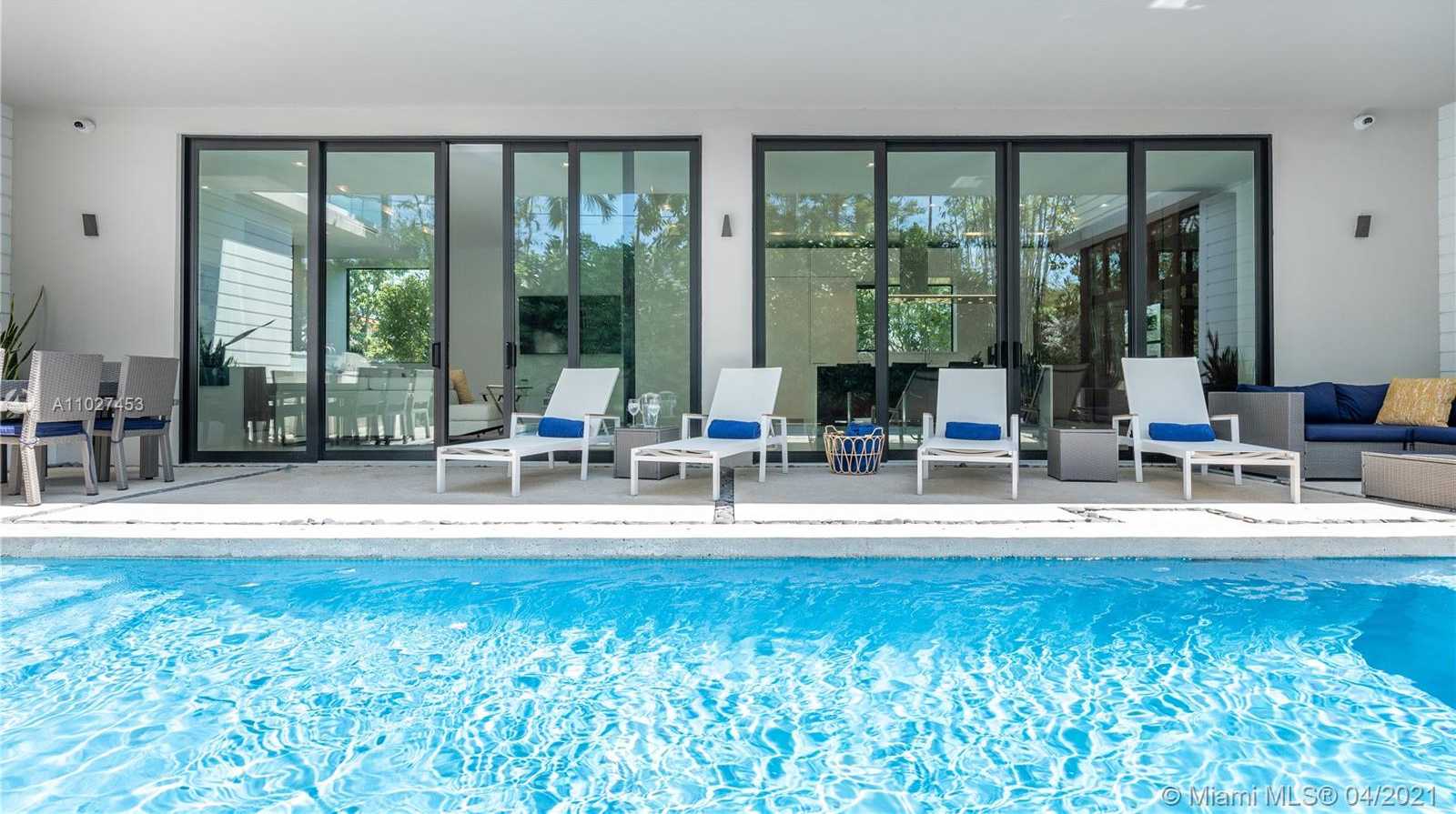 Small Image of 2140 SOUTH MIAMI AVE, Miami Number 48