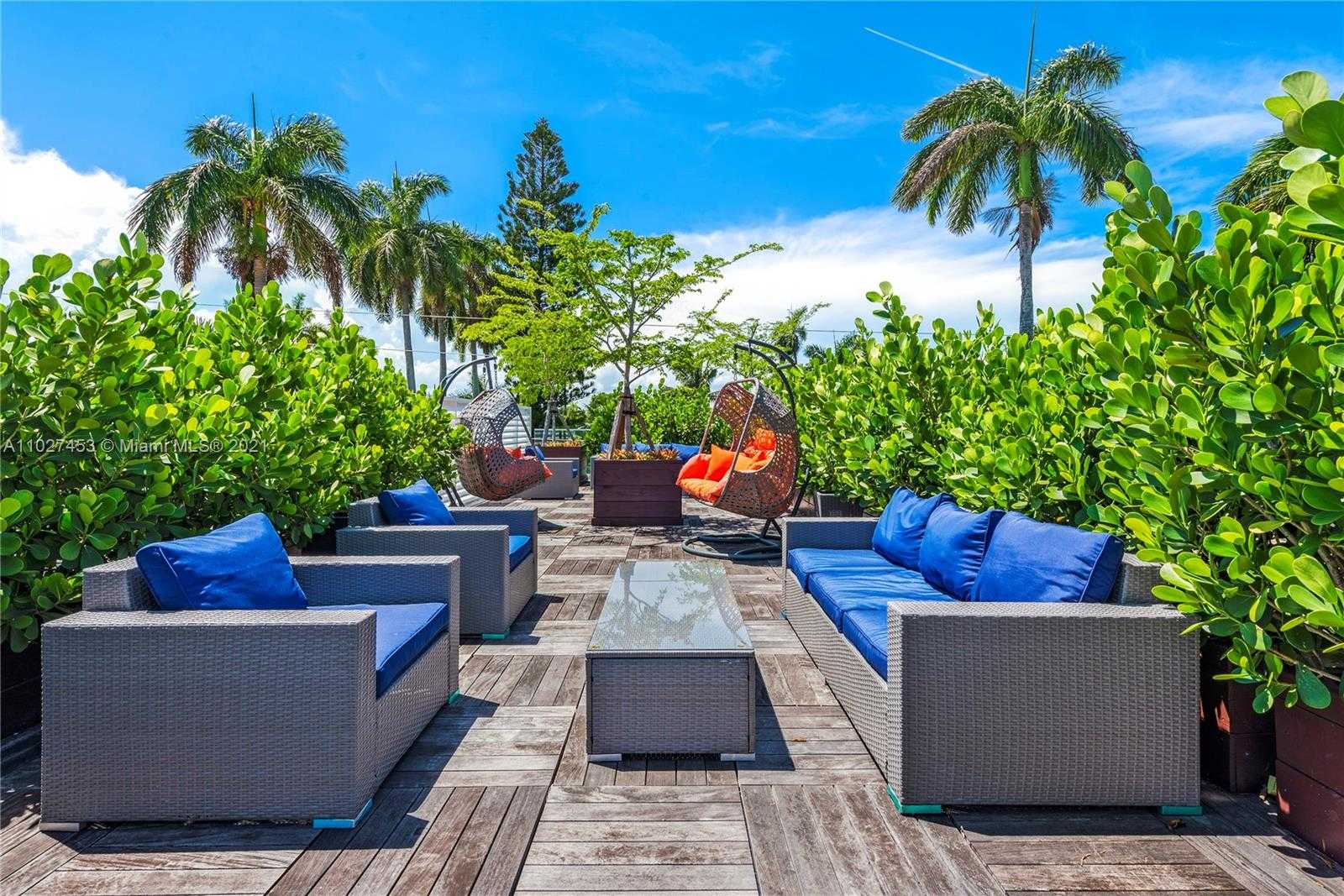Small Image of 2140 SOUTH MIAMI AVE, Miami Number 9