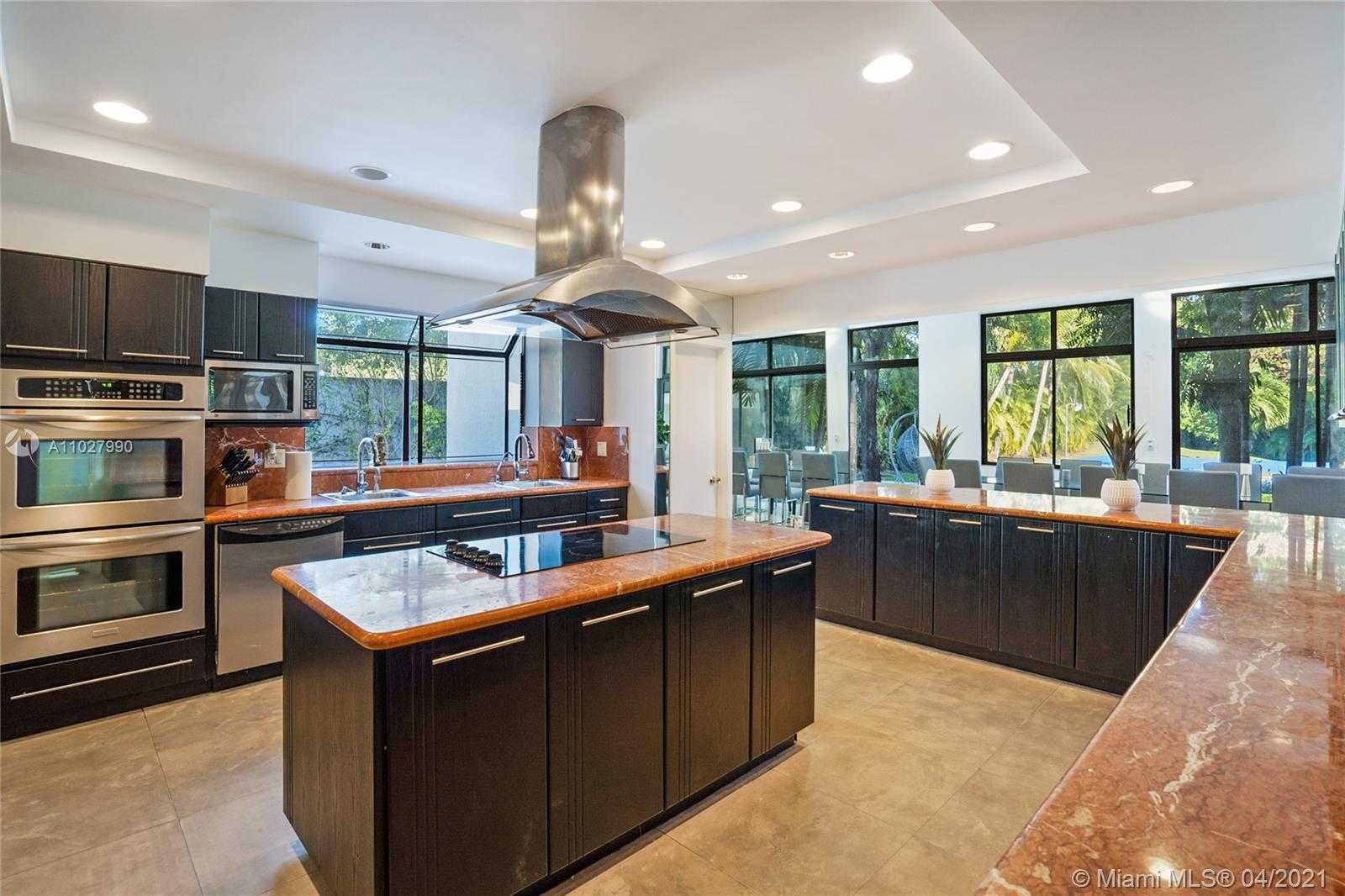 Small Image of 20251 NORTH EAST 25TH AVE, Miami Number 13