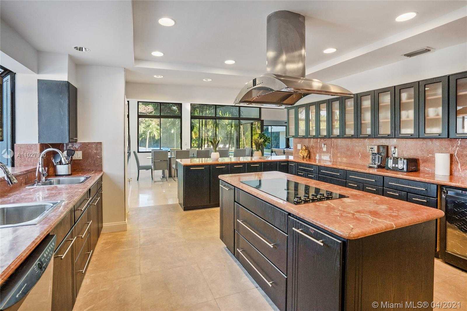 Small Image of 20251 NORTH EAST 25TH AVE, Miami Number 14