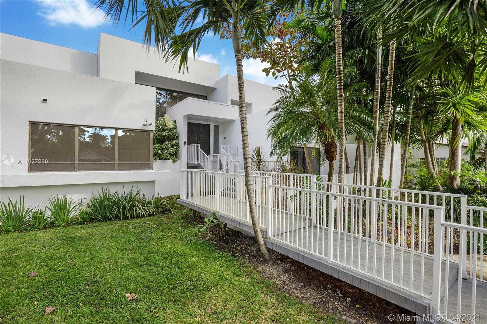 Small Image of 20251 NORTH EAST 25TH AVE, Miami Number 3