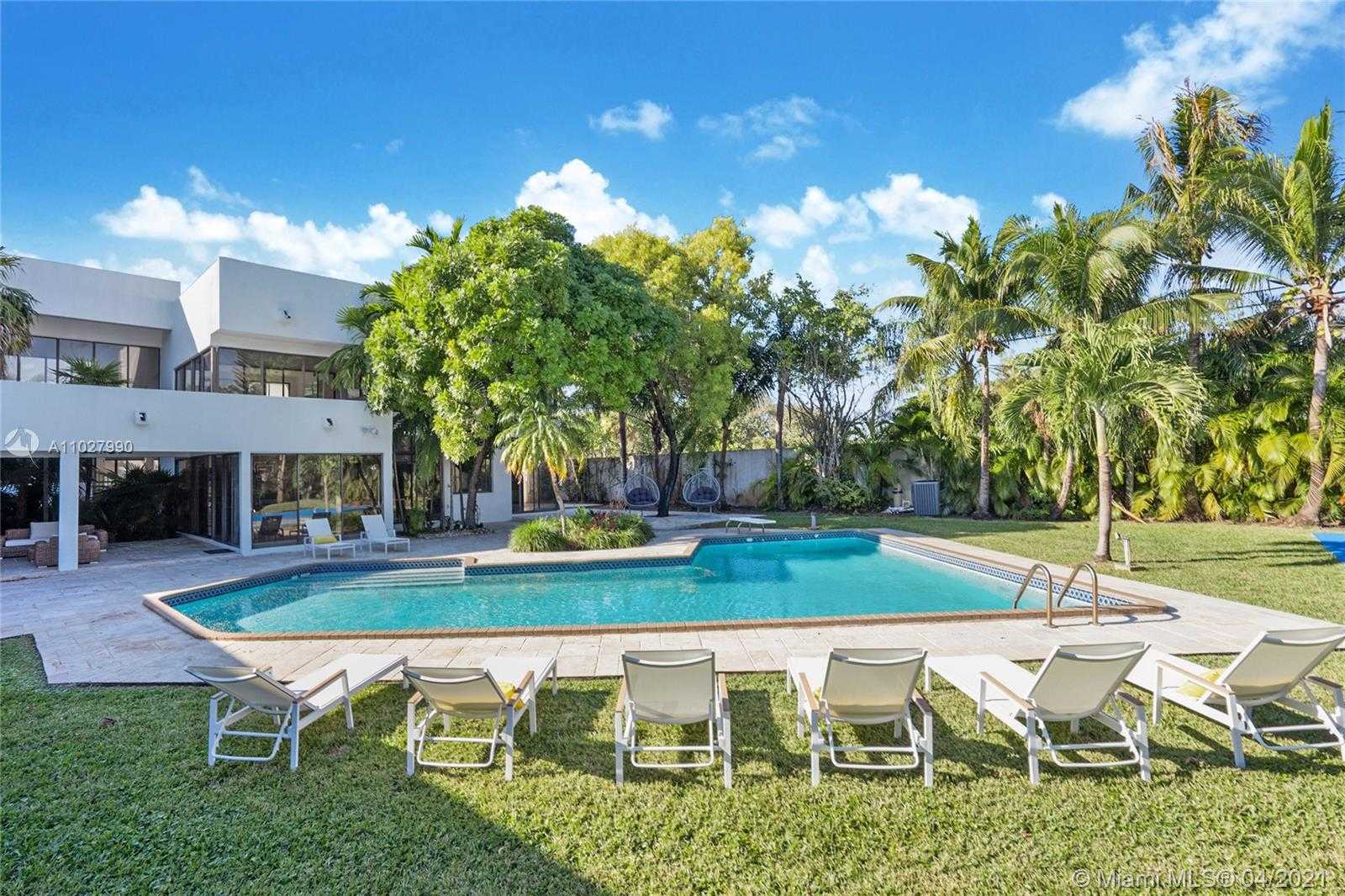 Small Image of 20251 NORTH EAST 25TH AVE, Miami Number 32