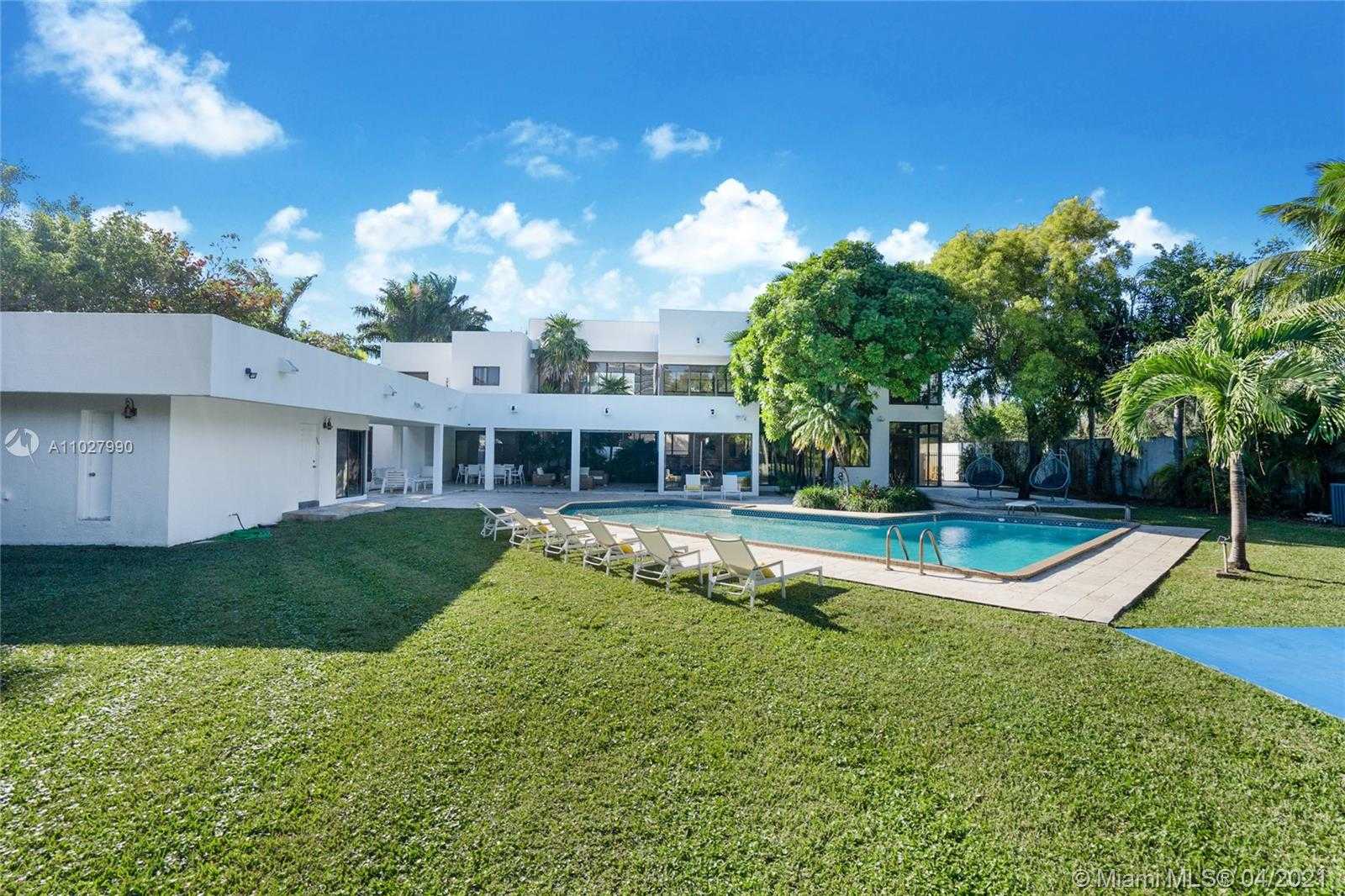 Small Image of 20251 NORTH EAST 25TH AVE, Miami Number 34