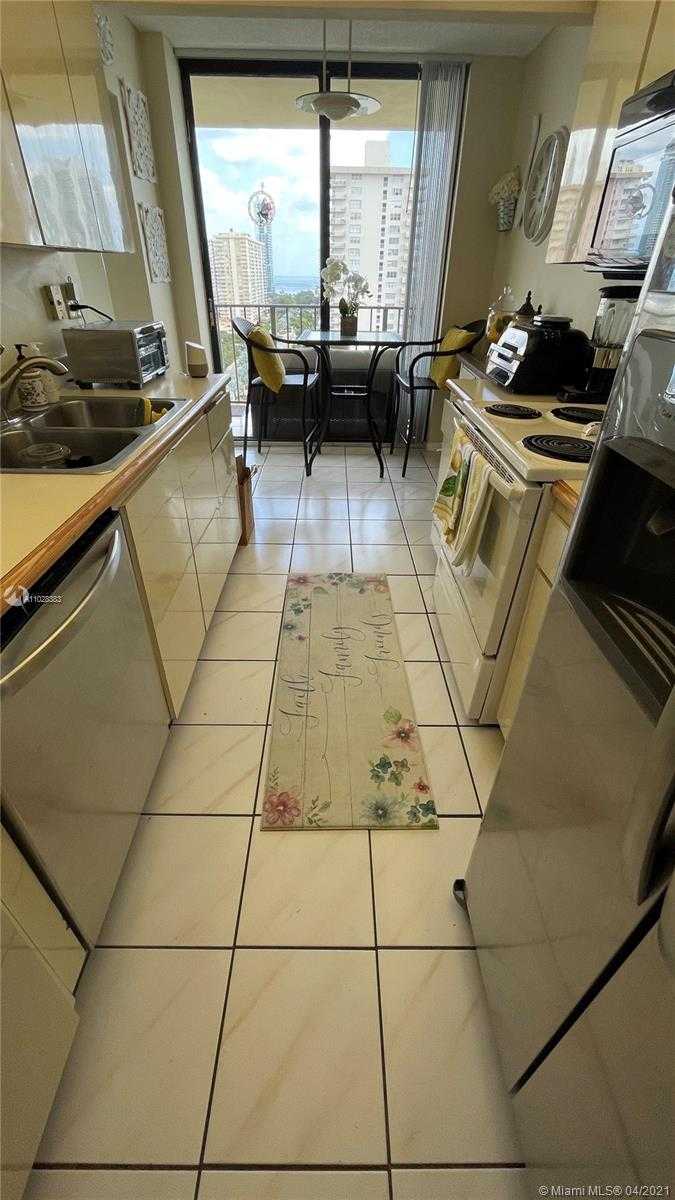 Small Image of 290 174TH ST #1612, Sunny Isles Beach Number 9