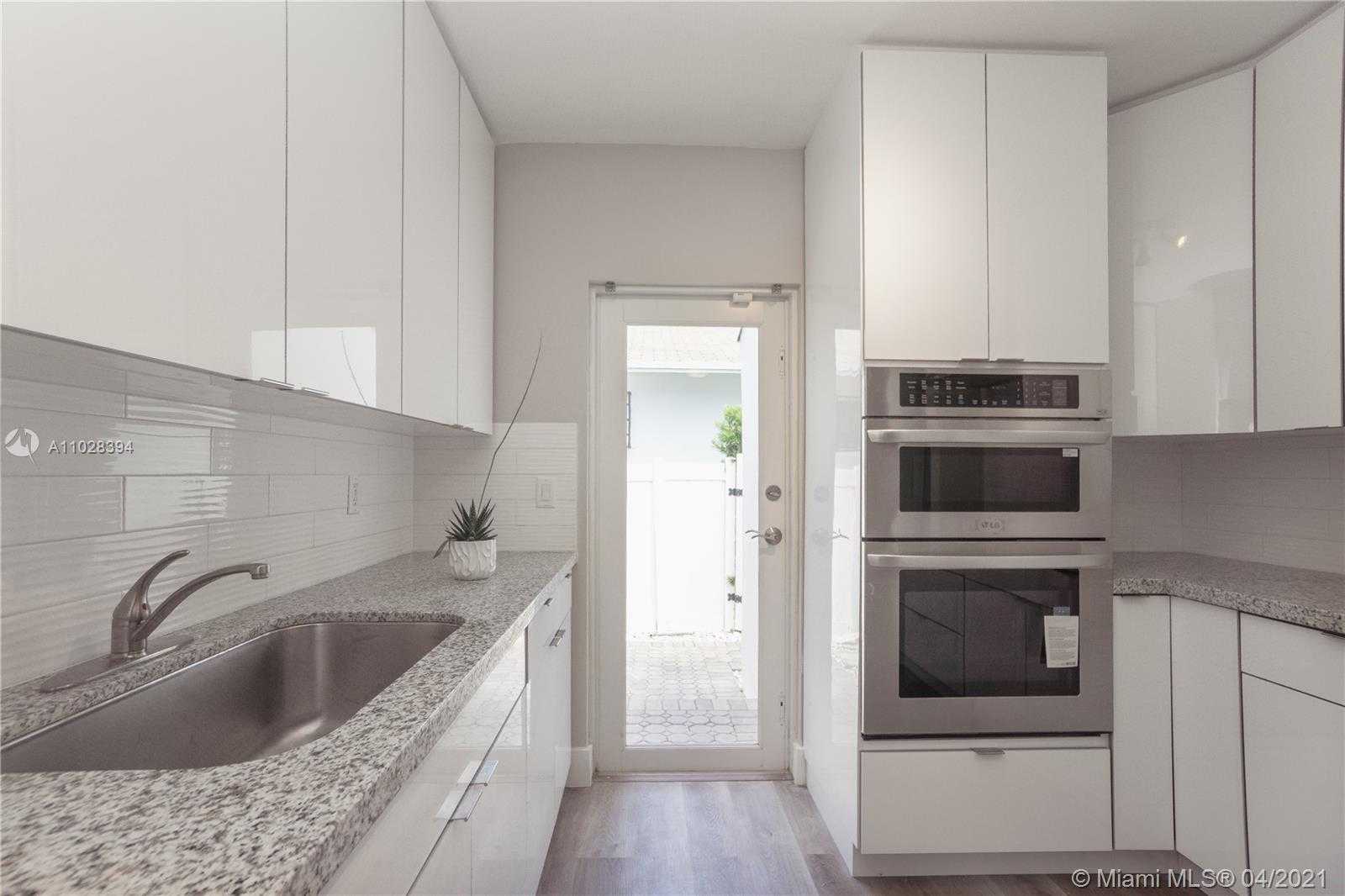 Small Image of 8934 HARDING AVE, Surfside Number 12
